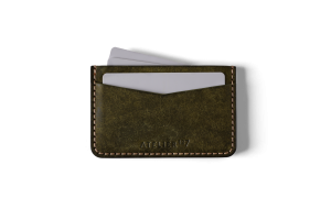 classic-sleeve-cardholder-olive
