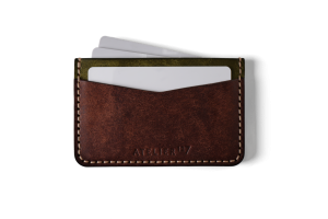 classic-sleeve-cardholder
