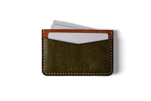 classic-sleeve-cardholder-olive-tan