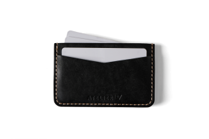 classic-sleeve-cardholder-black